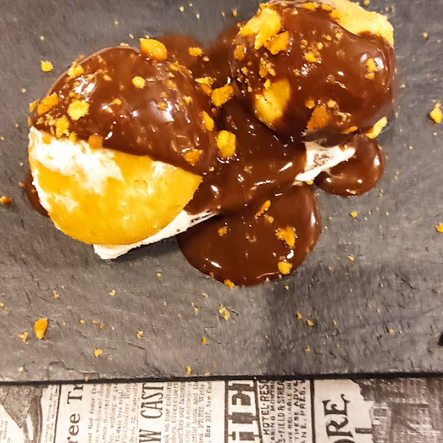 Profiteroles
