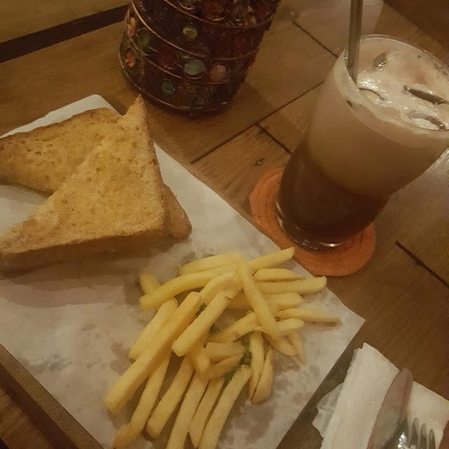 Grilled Cheese Sandwich with Fries