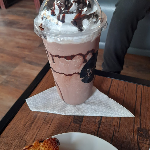 Broom Signature Frappuccino