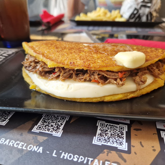 Cachapa de Carne Mechada