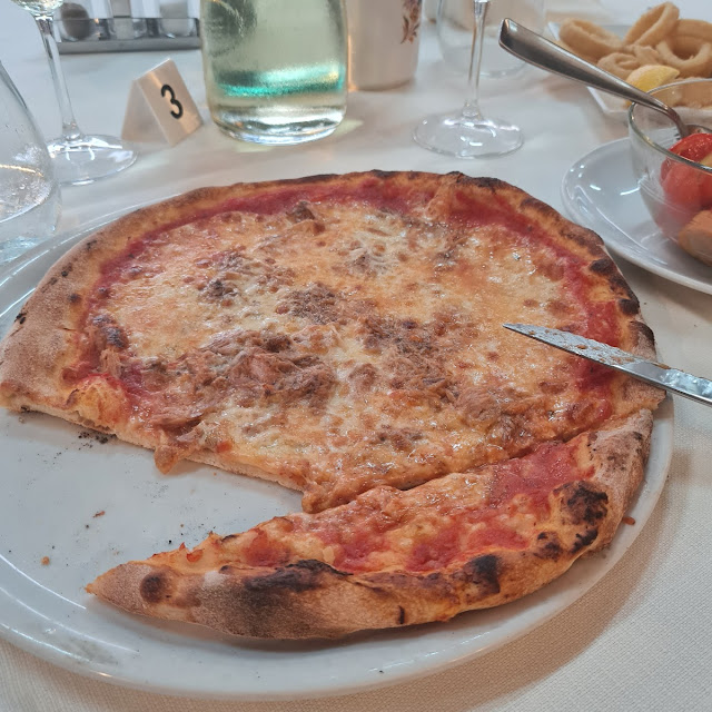 Pizza Tonno