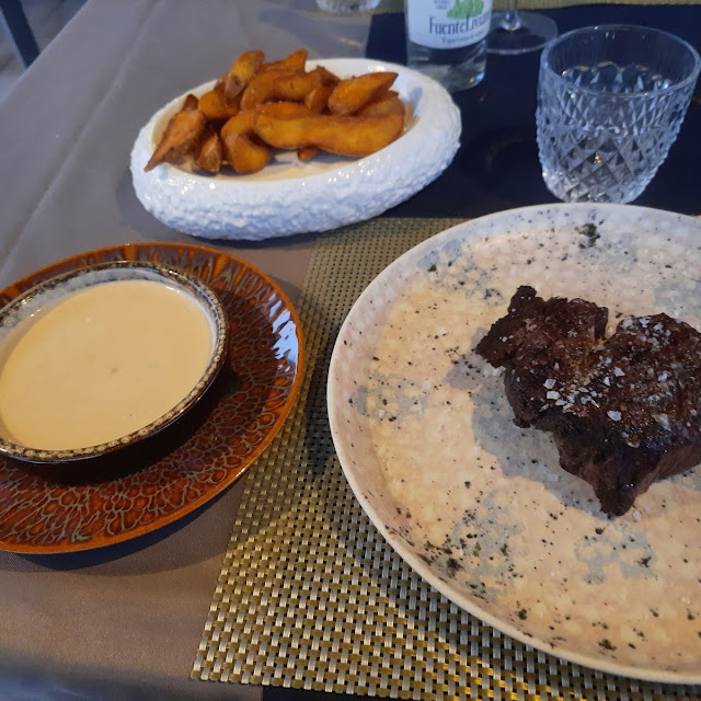 Steak with Fries and Green Peppercorn Sauce
