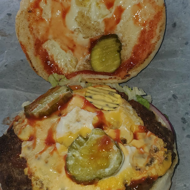 Small Cheeseburger