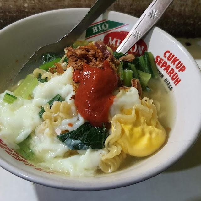 Indomie Rasa Soto Maknyooos