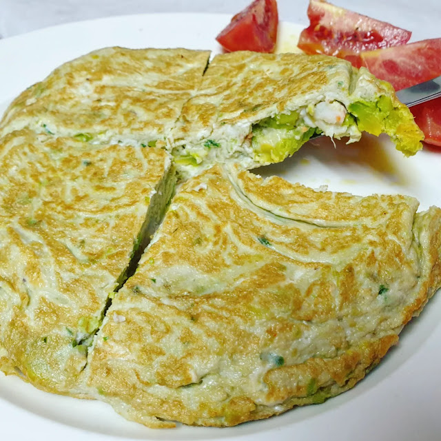 Tortilla de Aguacate Con Gambas