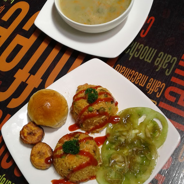 Sopa de Verduras Y Arroz Con Pollo