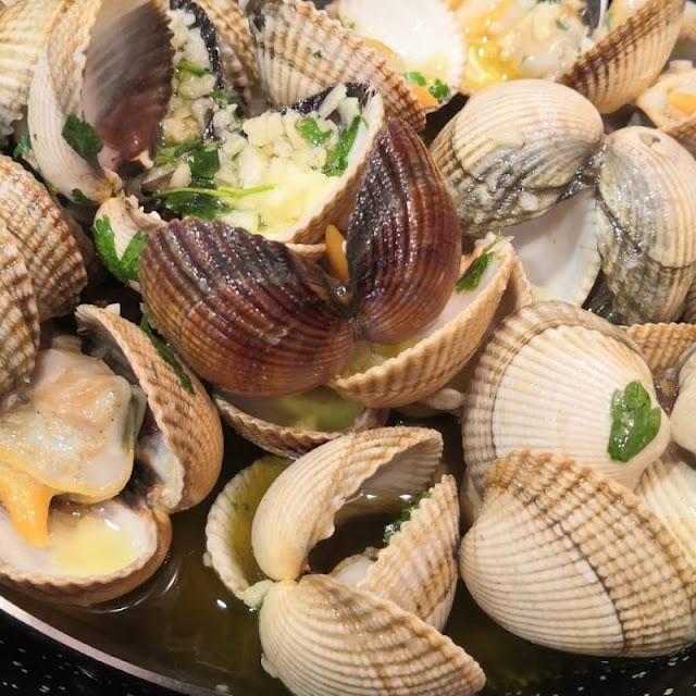 Almejas A la Marinera