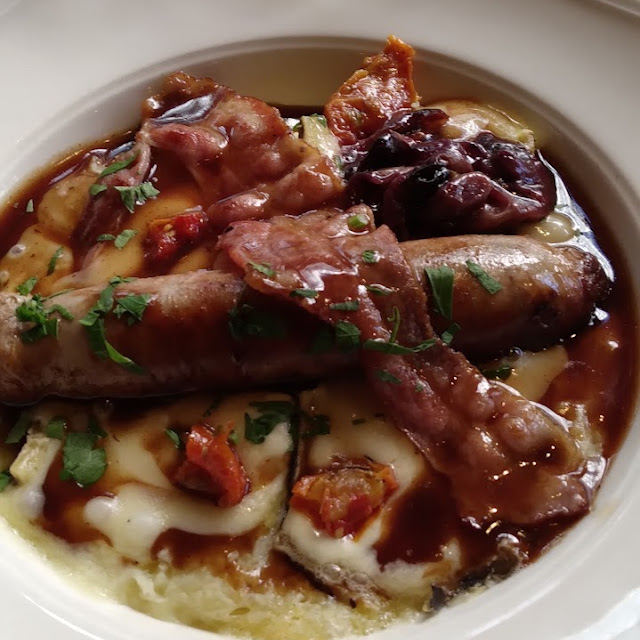 Saucisse de Toulouse Aligot de St Nectaire