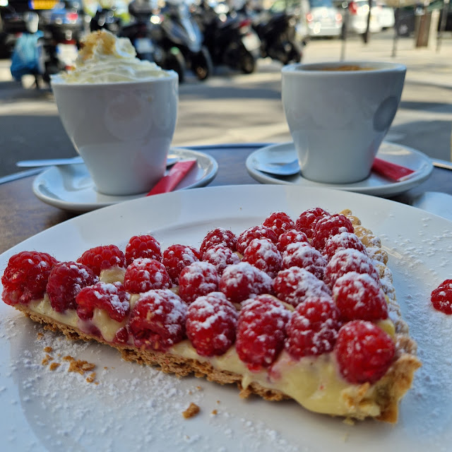 Strawberry Cake