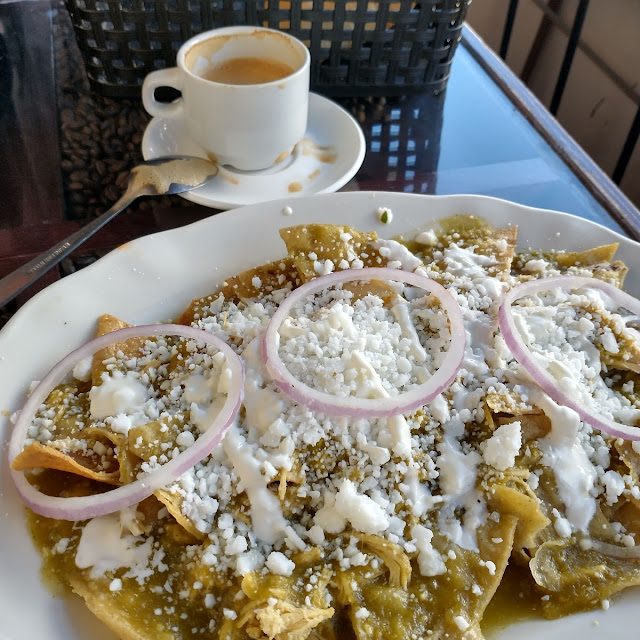 Enchiladas O Chilaquiles Verdes O Rojos