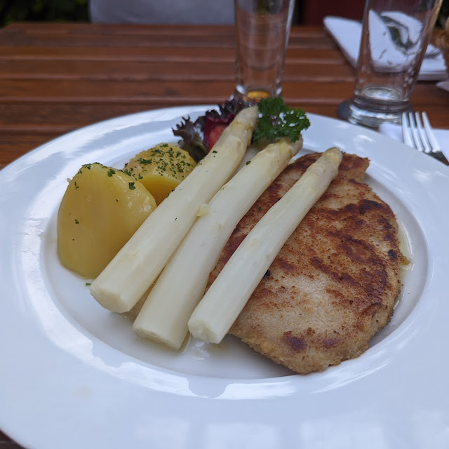 Schnitzel Mit Spargel