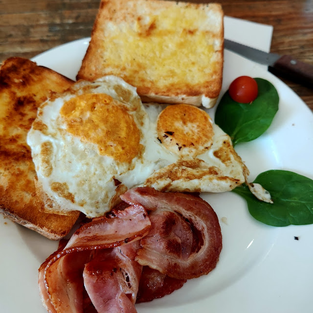 Bacon and Eggs with Toast