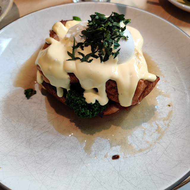 French Eggs Benedict