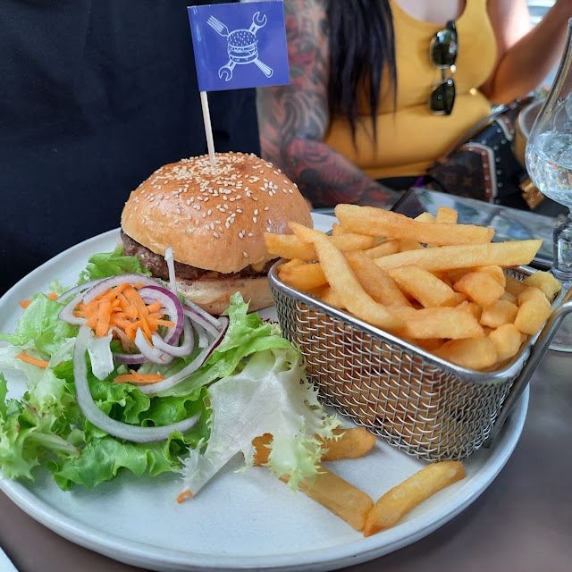 Cheeseburger