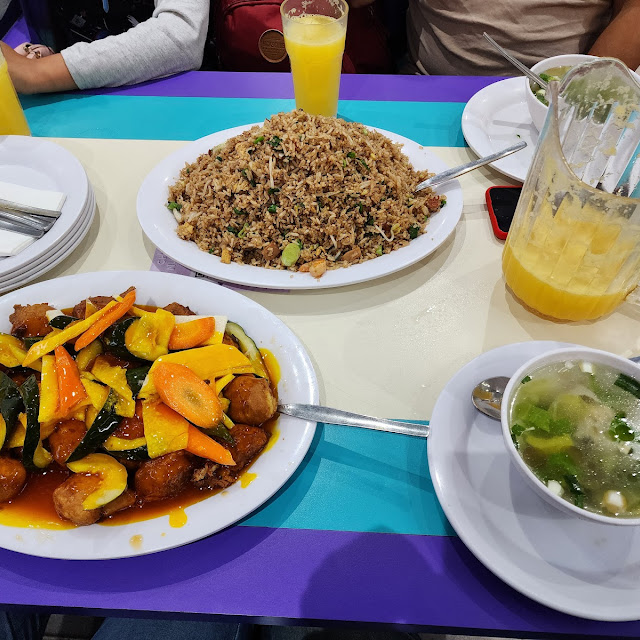 Chau Fan Mixto Y Pollo Agridulce