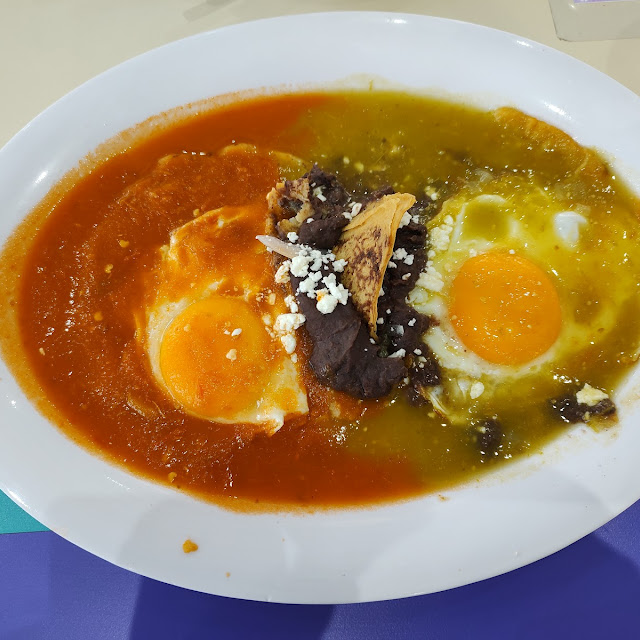 Huevos Divorciados
