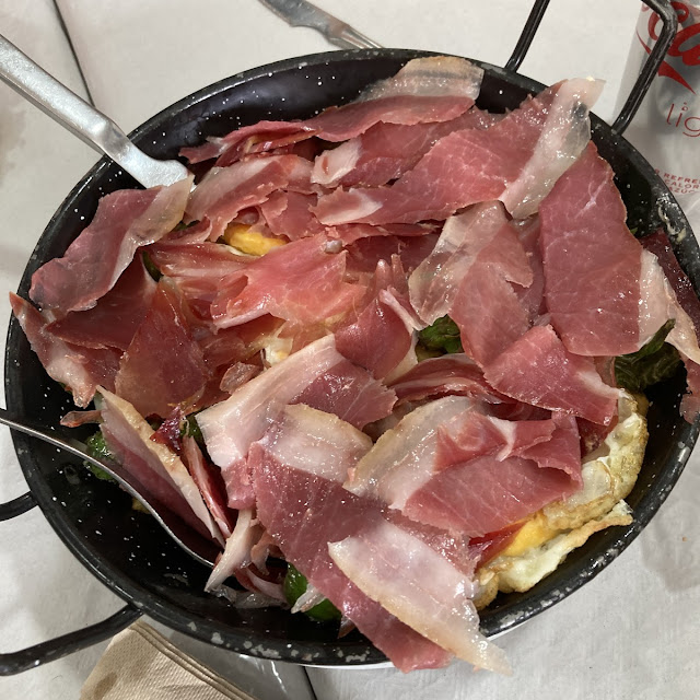 Huevos Rotos Con Jamón