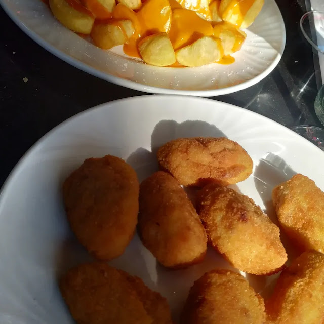 Croquetas Y Papas Bravas