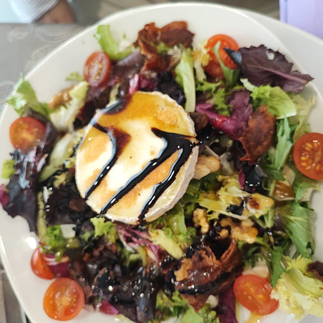 Ensalada Queso Rulo de Cabra