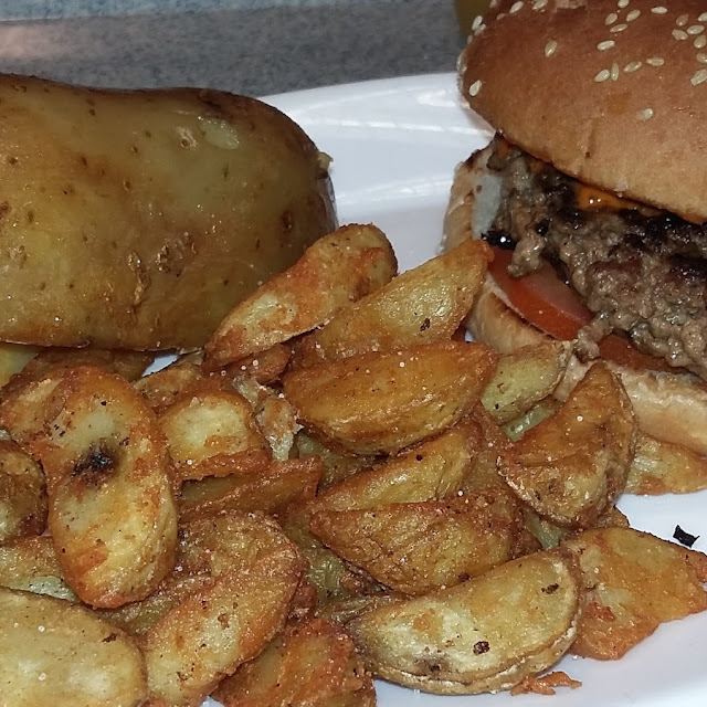 Burger Et Potatoes