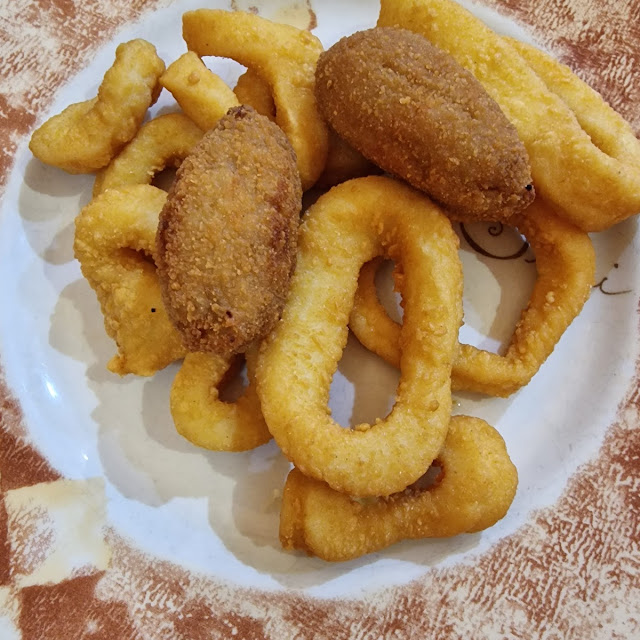 Croquetas Y Calamares