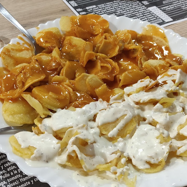 Patatas Bravas Y Alioli