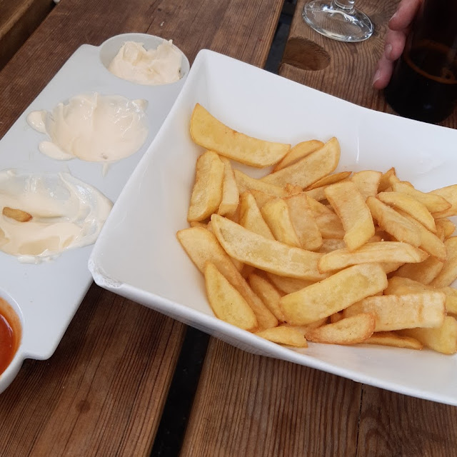 Patatas 3 Salsas