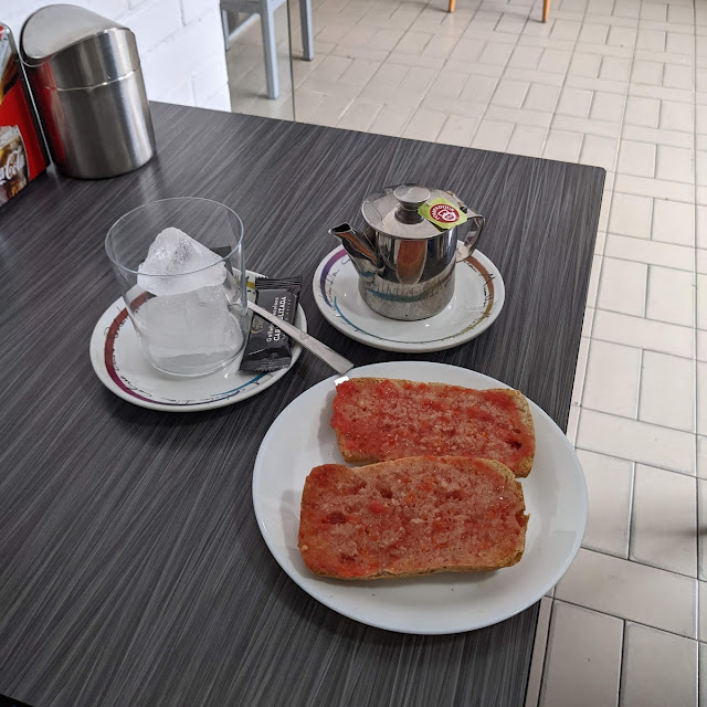 Tostada de Aceite Y Tomate