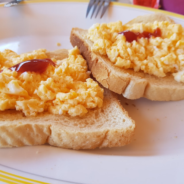 Toast with Scrambled Eggs