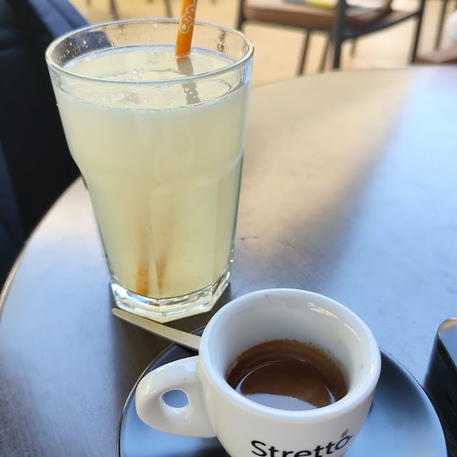 Espresso I Limunada