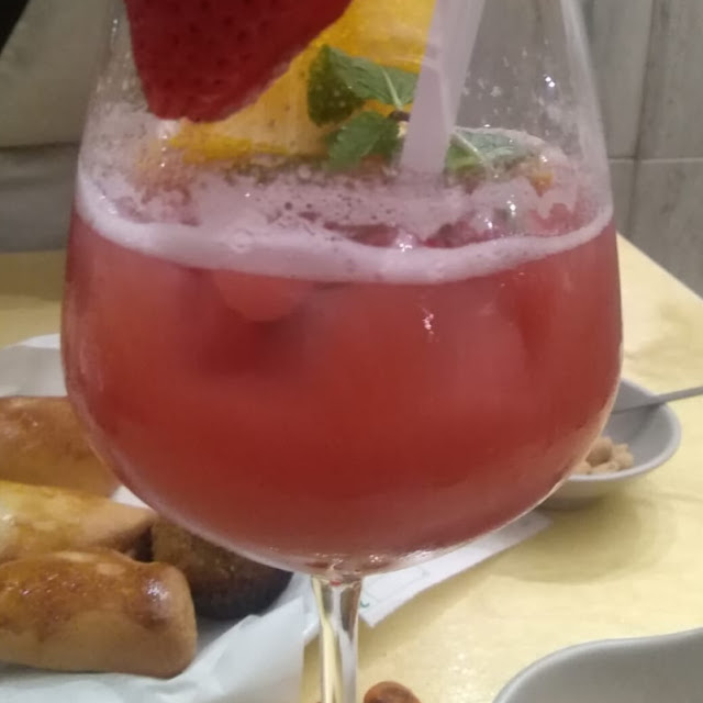 Aperitivo Con Frutta