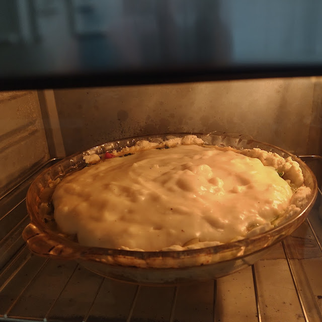 Tarta de Verduras Y Salsa Blanca