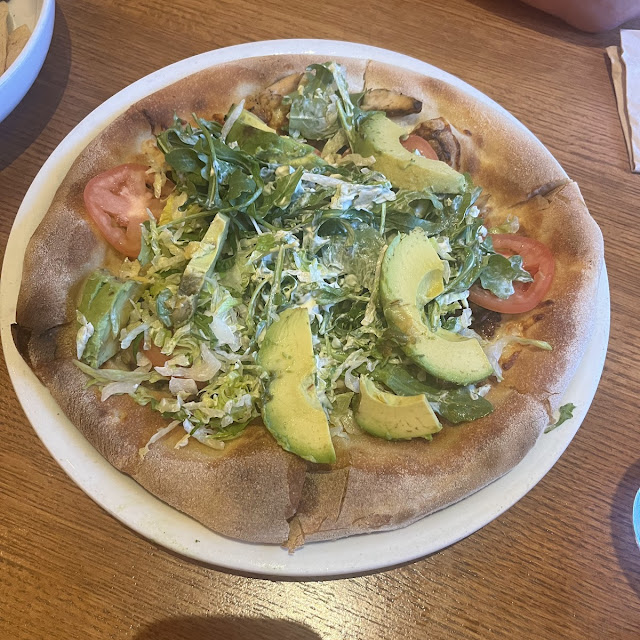 California Club Pizza