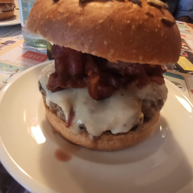 H17 Burger