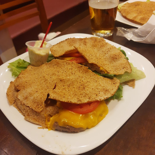 Filé No Pão Sírio