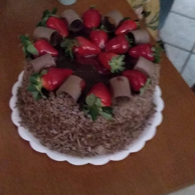 Torta de Chocolate Com Morango