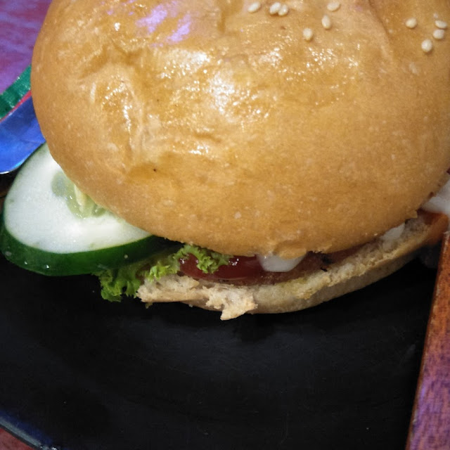 Burger Lada Hitam
