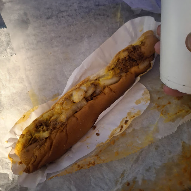 Foot Long Chili Bun