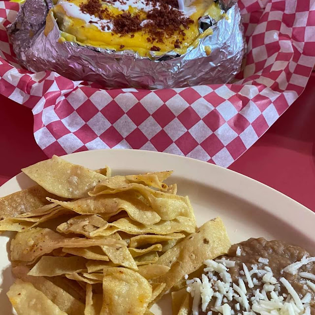 Chilaquiles De Pollo Chicken Chilaquiles