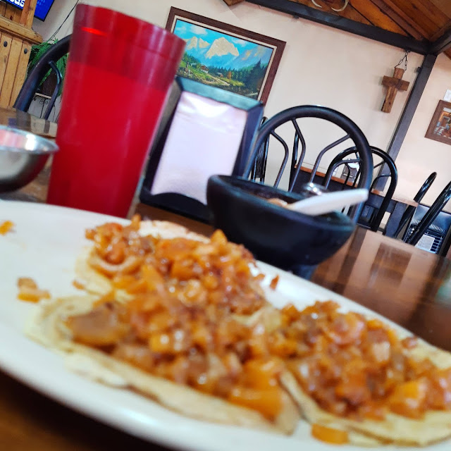 Tacos de Cuerito