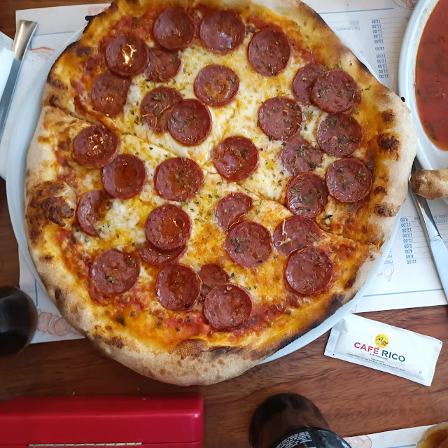 Pizza Con Peperoni
