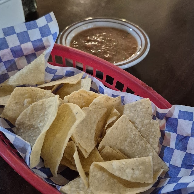 Chips and Salsa Small