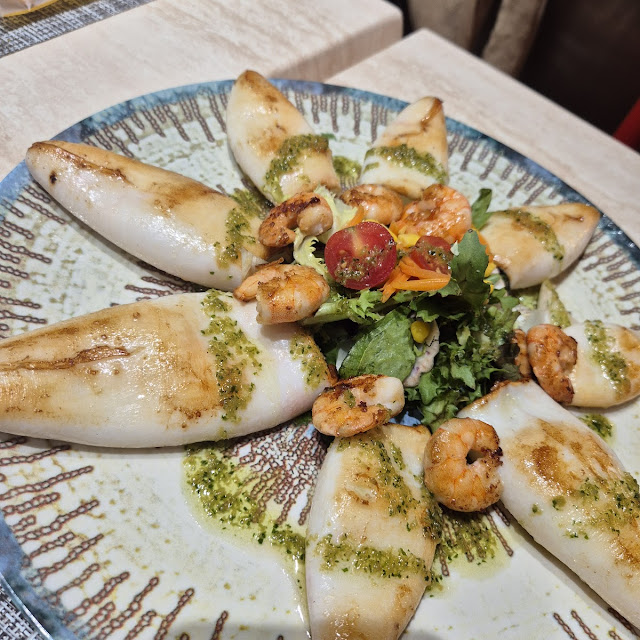 Chipirones Plancha Con Gambas