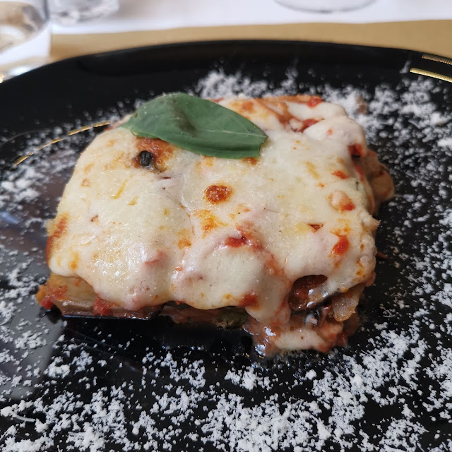 Cotoletta Alla Bolognese