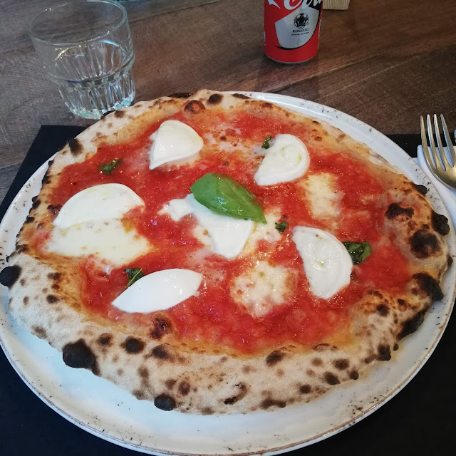 Pizza Margherita