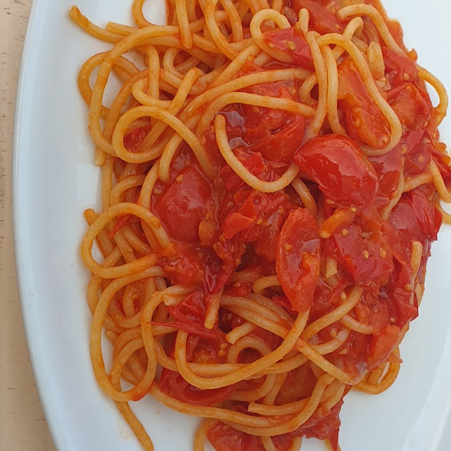 Spaghetti Al Pomodoro