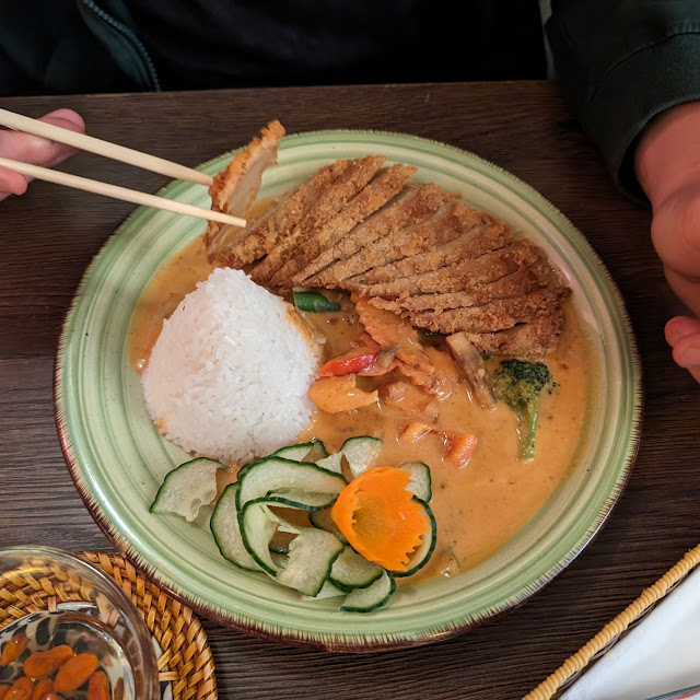 Vegane Ente Mit Erdnusssauce