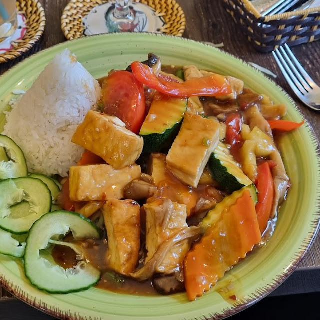 Cari Vegane Ente
