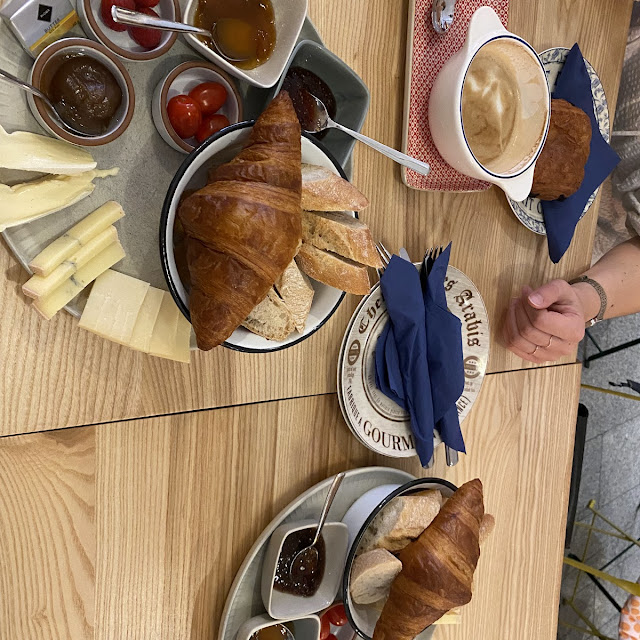 Großes Frühstück