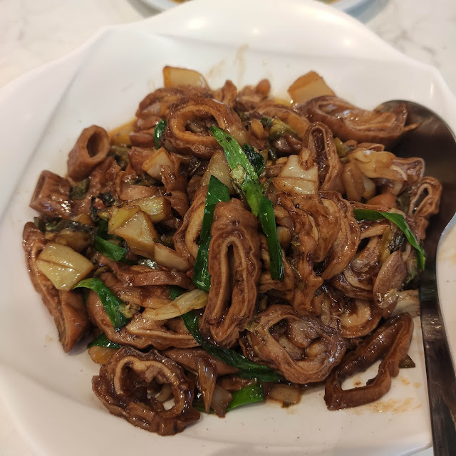 Tripes de Porc Sautés Aux Légumes Salés